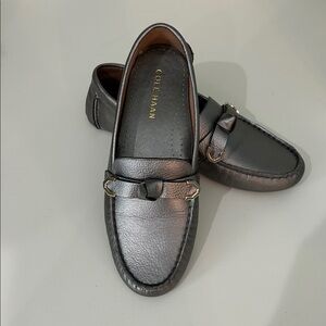 COLE HAAN Women's Silver Metallic Leather Driving Shoes Loafers